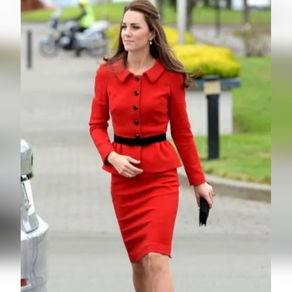 Luisa Spagnoli Red wool skirt ASO Kate Middleton Princess of Wales
